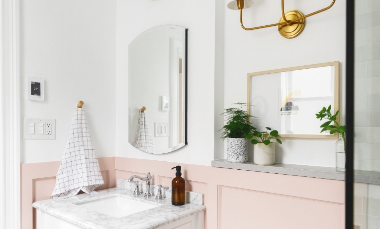 small artwork for bathroom