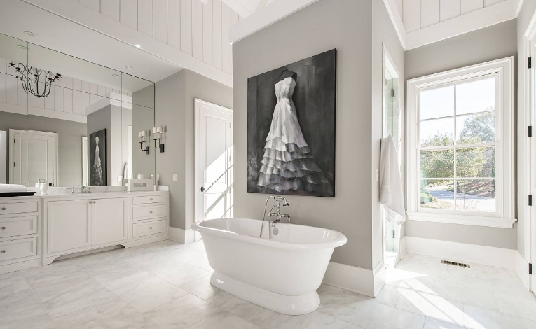 black bathroom wall decor