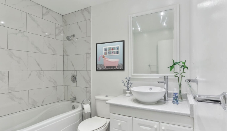 fun art for bathroom