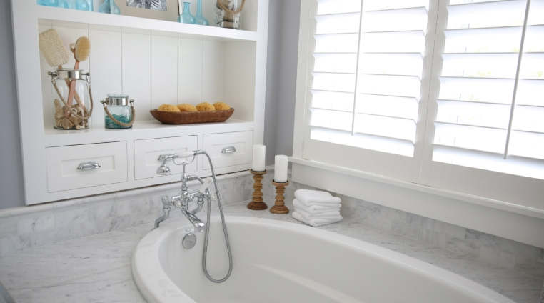 shelf decor for bathroom