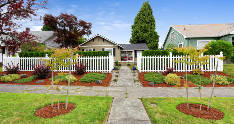 Front yard with modern fencing ideas