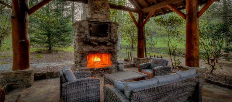 Cabin Outdoor Furniture for Natural Retreats