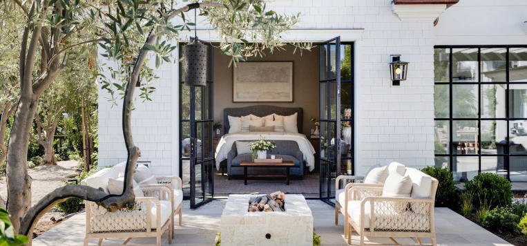 Rustic Chaise Lounge Inspiration for Backyards