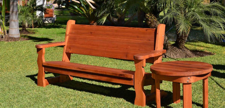 Rustic Wooden Garden Furniture for Every Yard