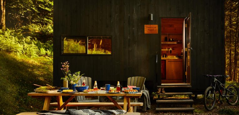 Cabin Porch Furniture for Cozy Getaways