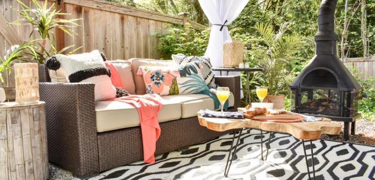 Boho Outdoor Decor with Wild Garden Elements