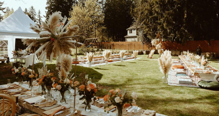 How to Style an Outdoor Boho Picnic Area