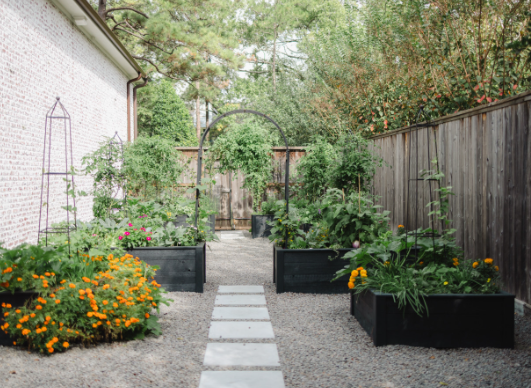 Spring Garden Ideas for Modern Outdoor Living Areas