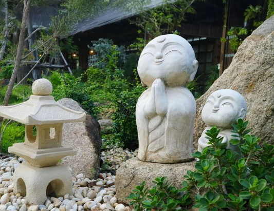 Spring Garden Ideas with Large Decorative Garden Statues
