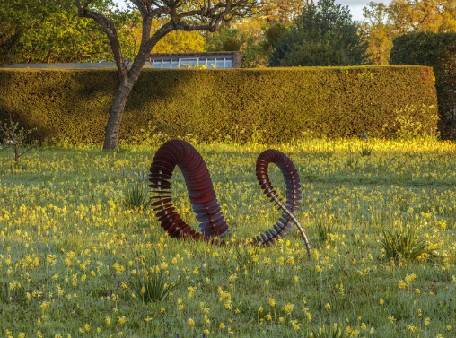 Spring Garden Ideas with Landscape Sculpture Highlights