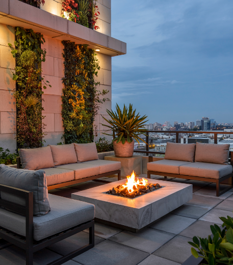 Vintage Patio Decor for Summer Evenings