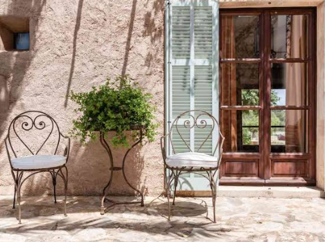 DIY Vintage Patio Decor Ideas