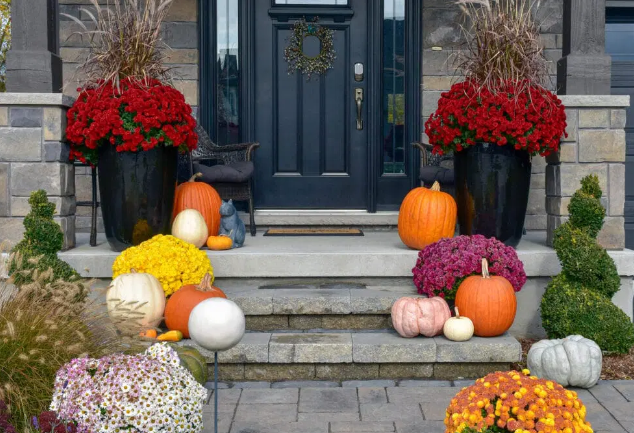 Vintage Patio Decor for Fall