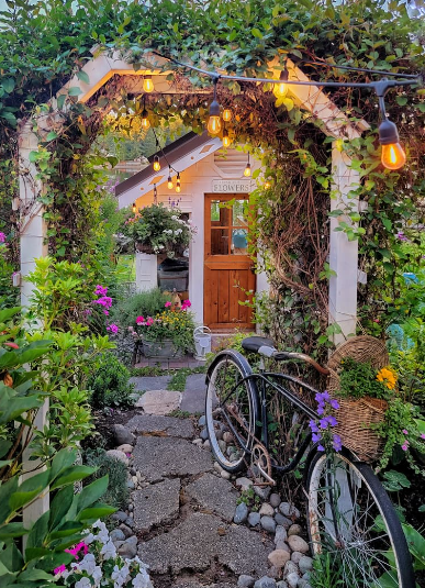 Vintage Patio Decor Shopping Guide
